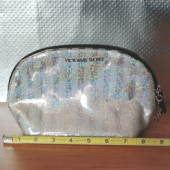 EUC Victoria's Secret Silver Sequined Makeup Bag - Picture 7 of 9